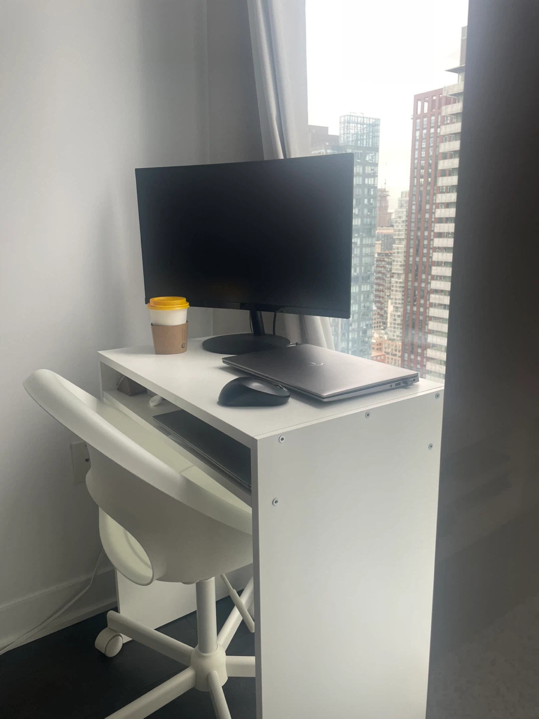 Compact white desk + swivel chair - photo 2
