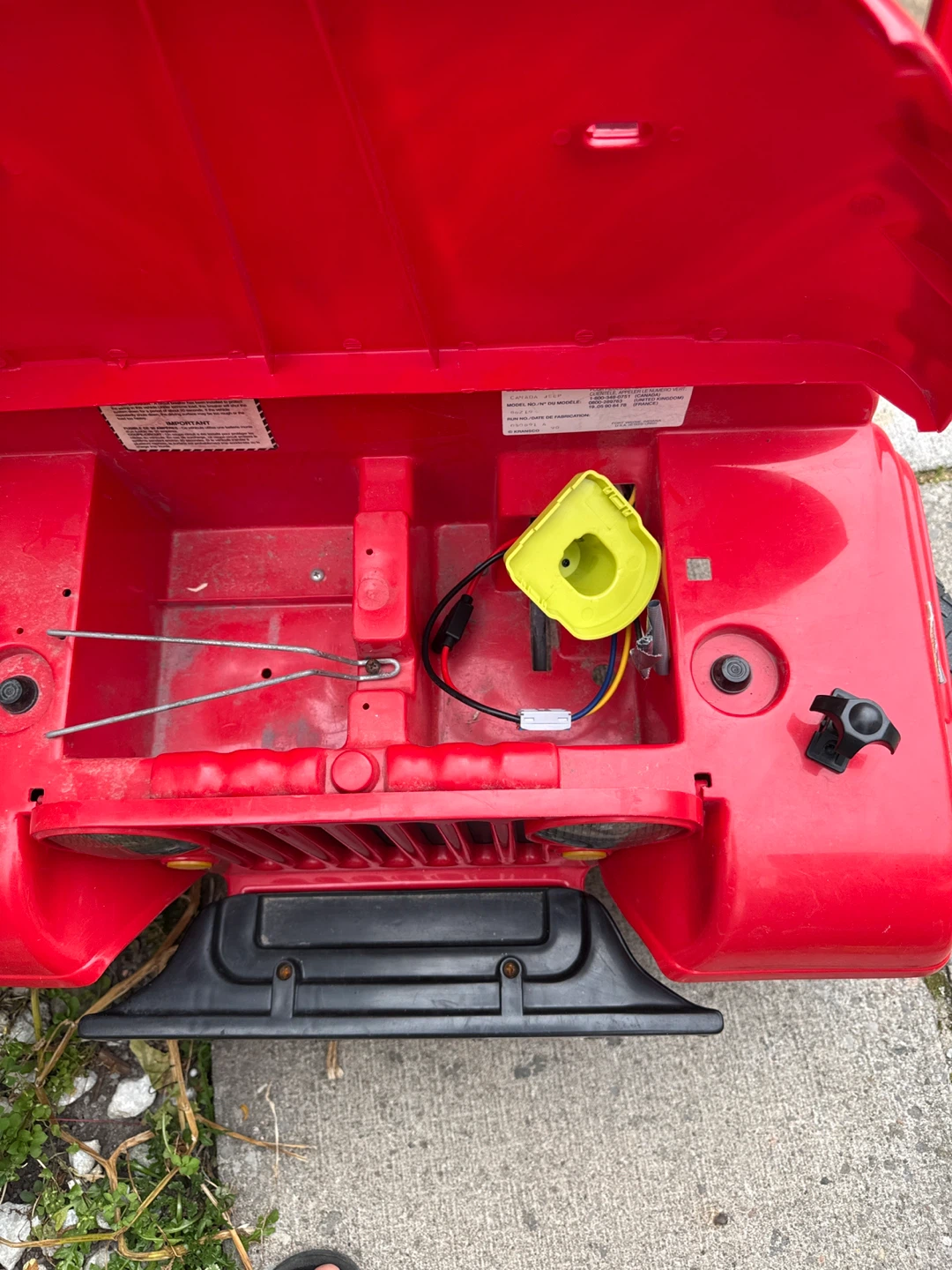 Power Wheels Jeep 4x4 Battery-Powered Ride-On - photo 3