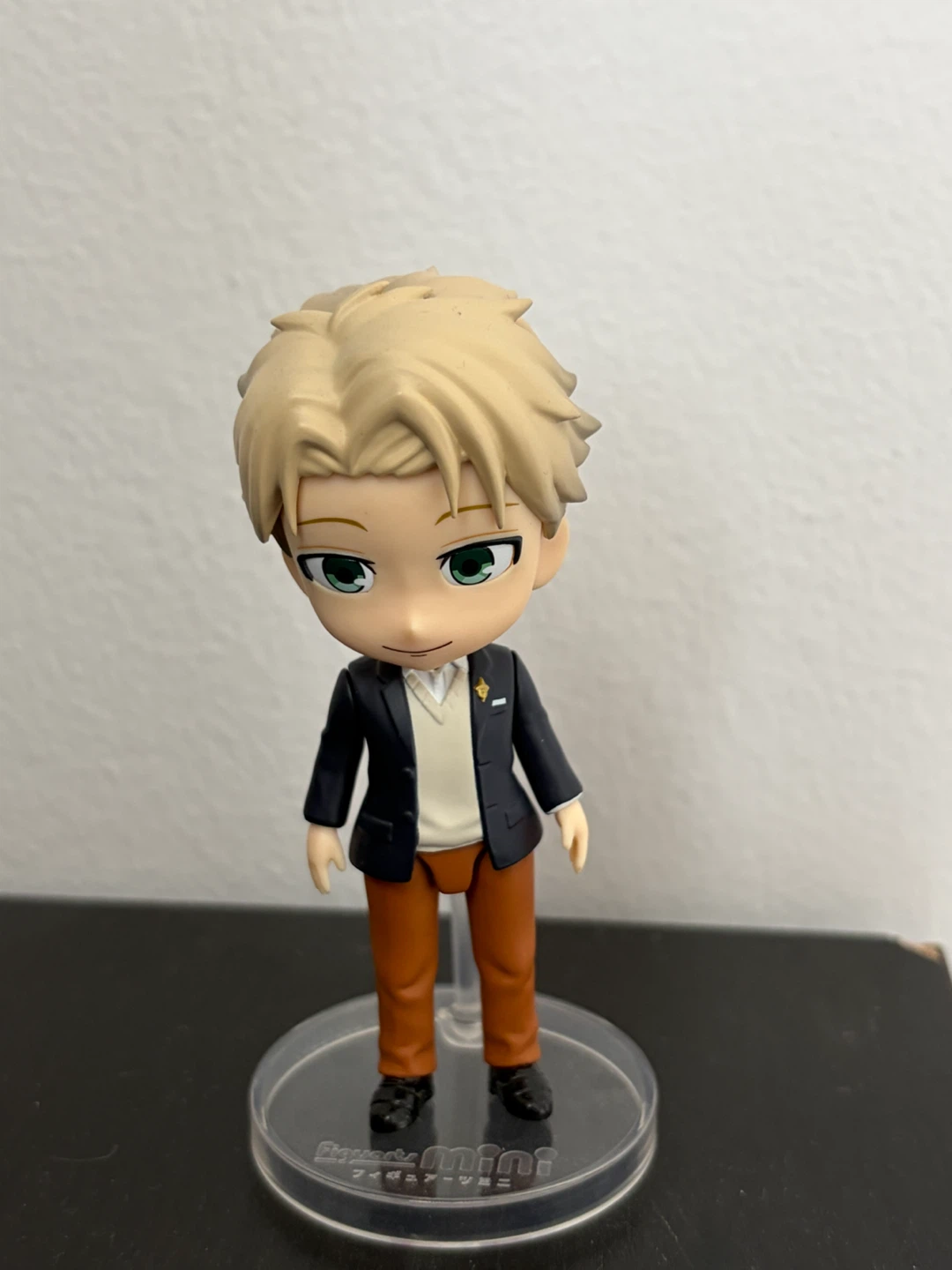 Figuarts Mini Loid Forger Figure
