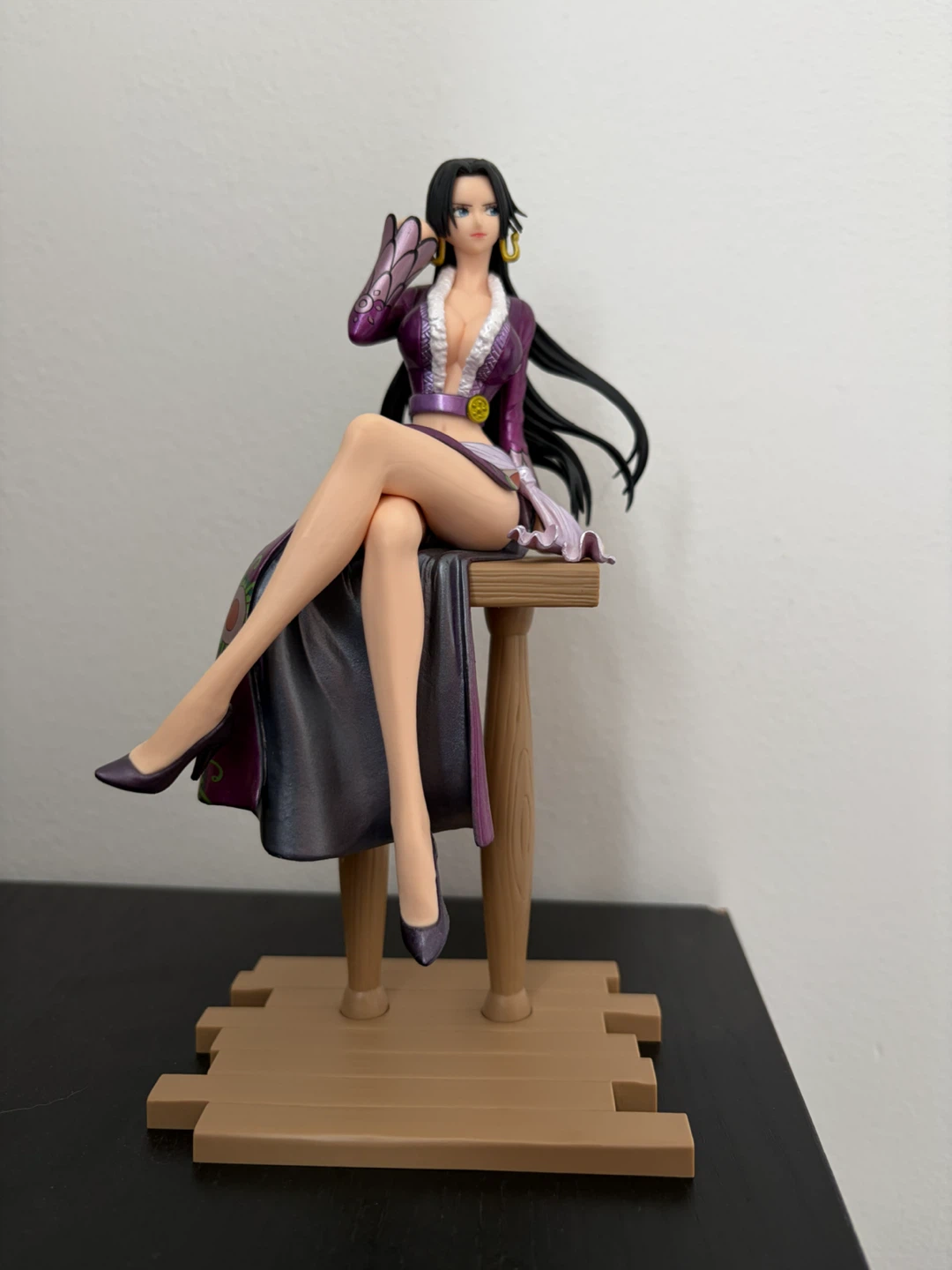 One Piece Boa Hancock and Nami Figures - photo 3