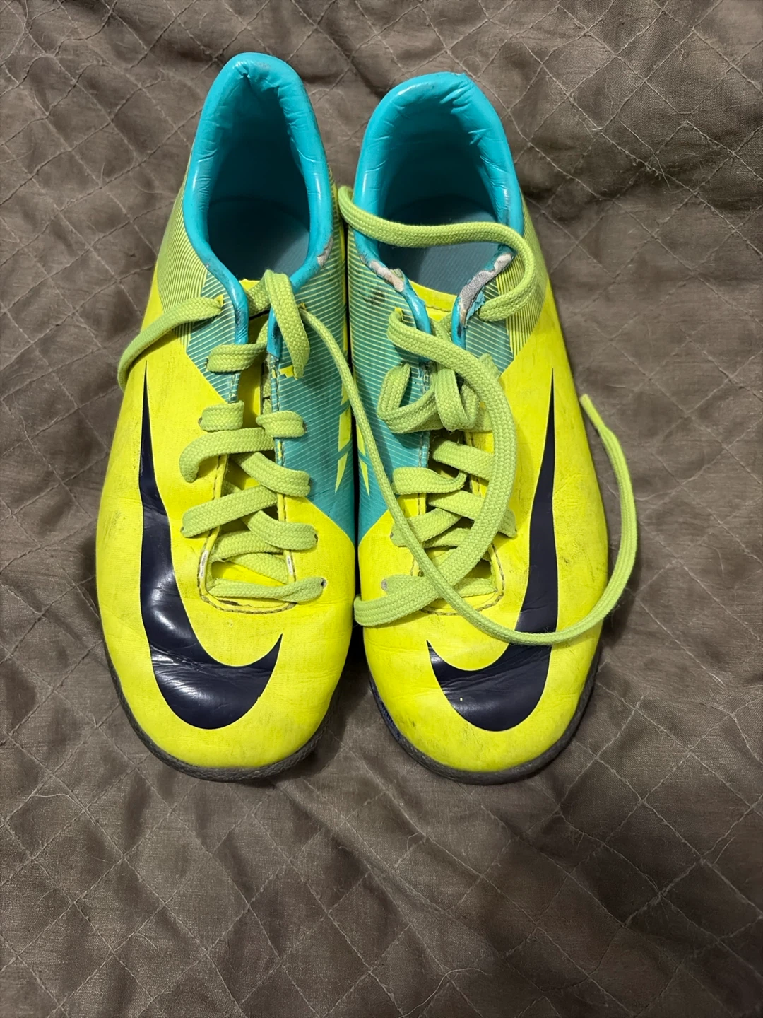 Nike Soccer Cleats Yellow and Turquoise