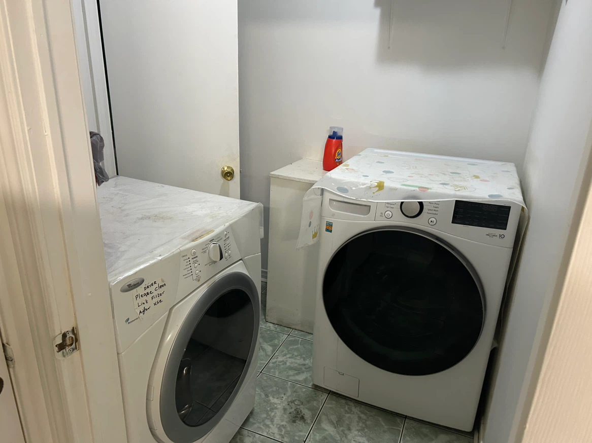 One bedroom basement for rent - photo 3
