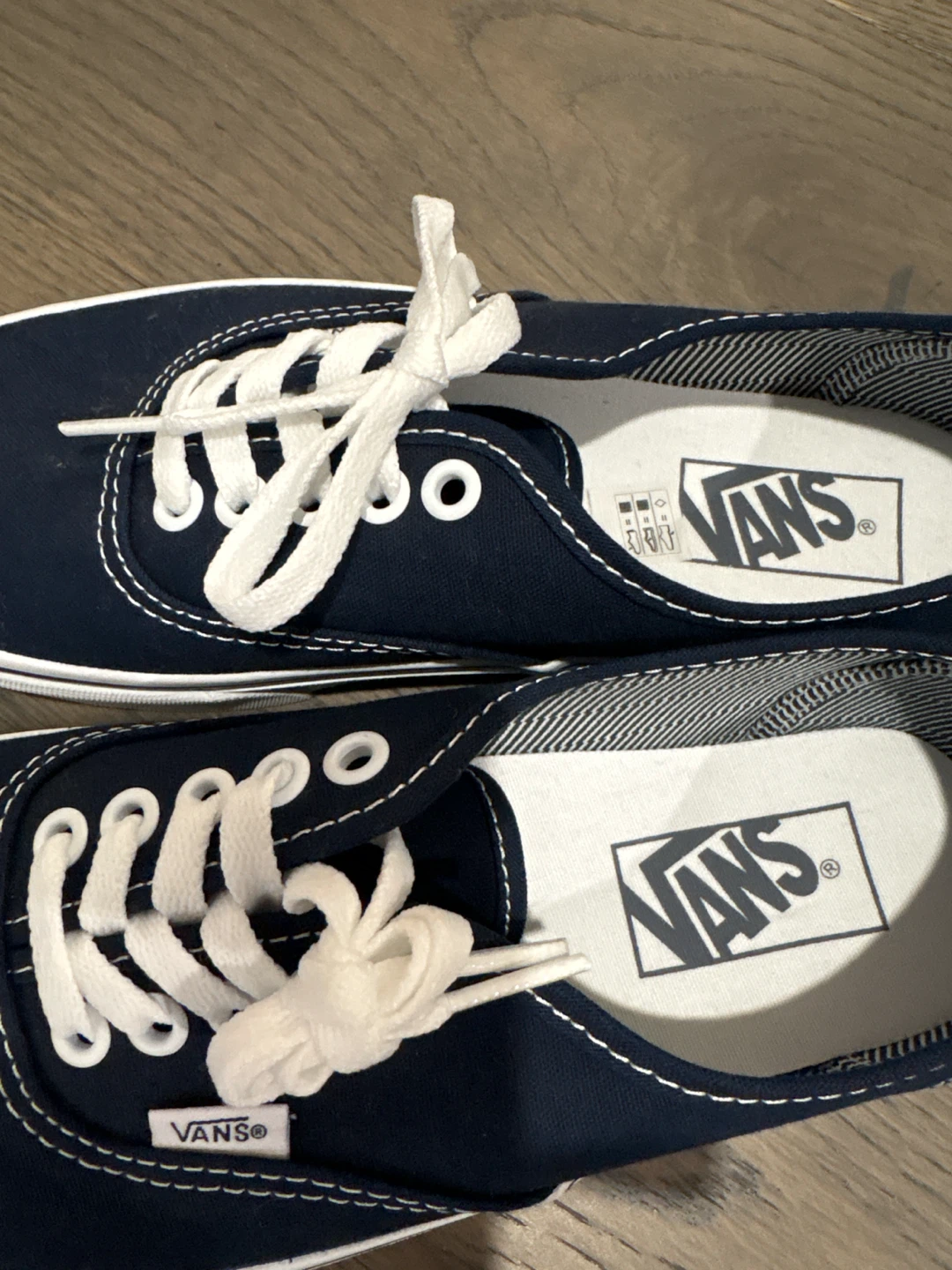 Vans navy blue laddies sneakers
