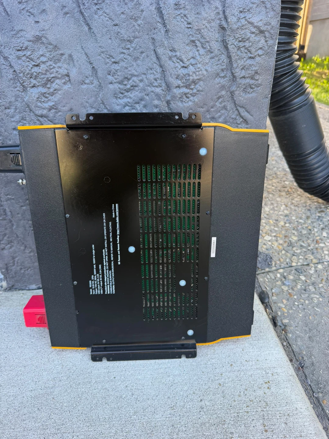 PowerDrive 3000W Power Inverter - photo 2