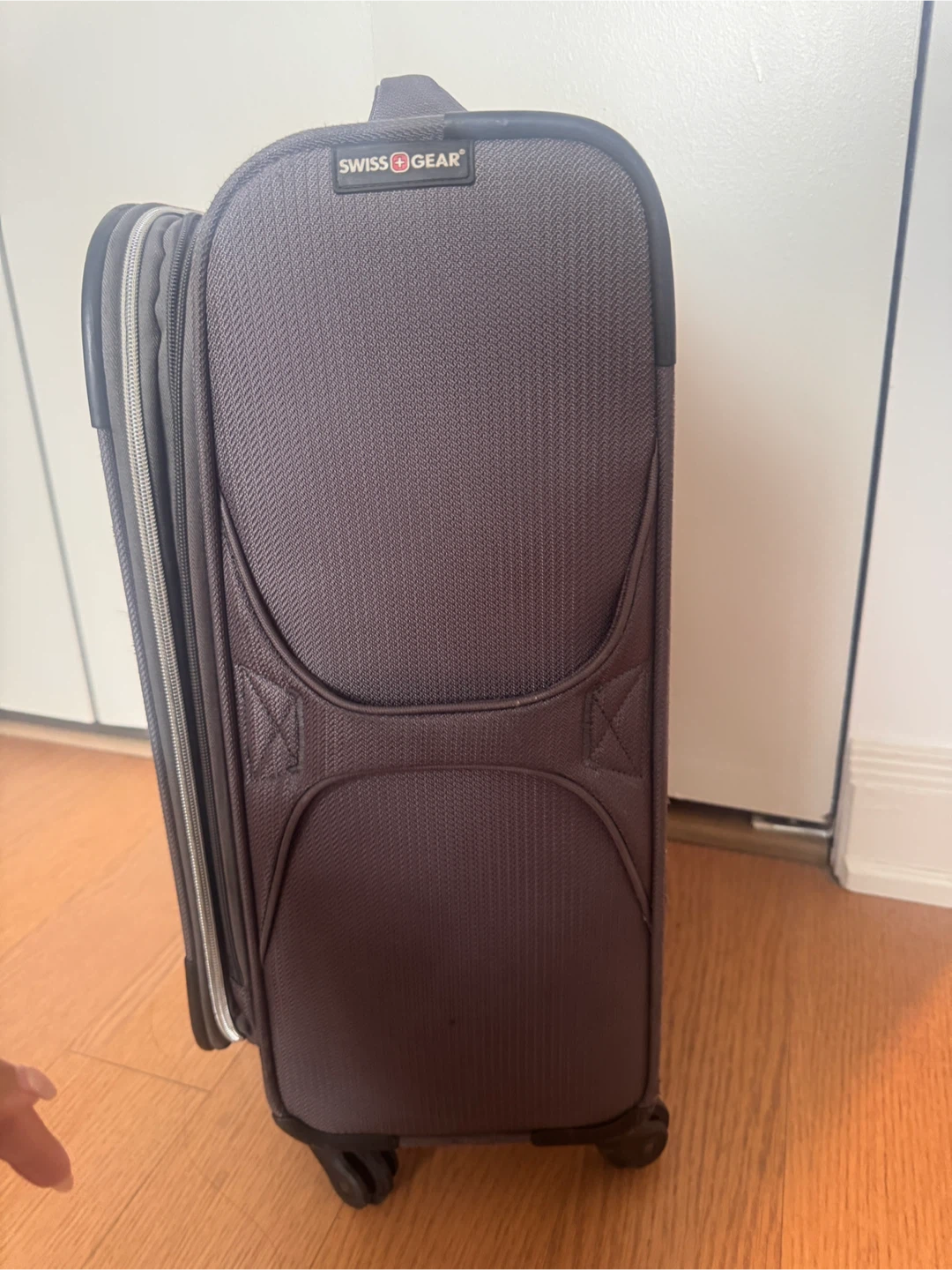 SwissGear Carry-on Suitcase - photo 2