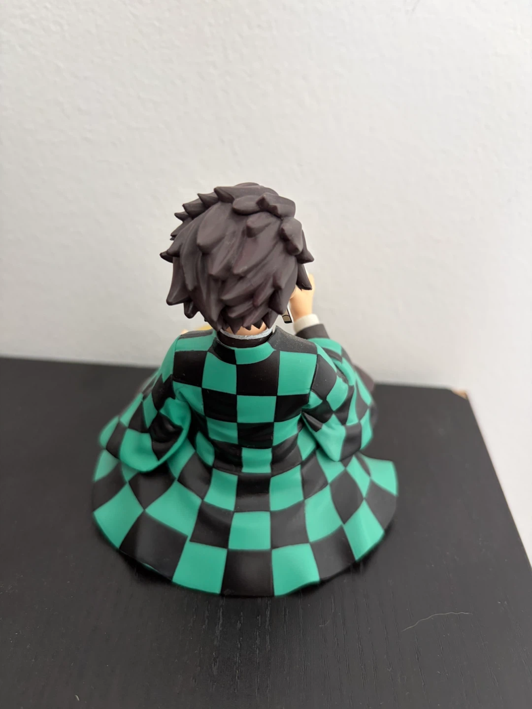 Demon Slayer Tanjiro Kamado Sitting Figure - photo 4