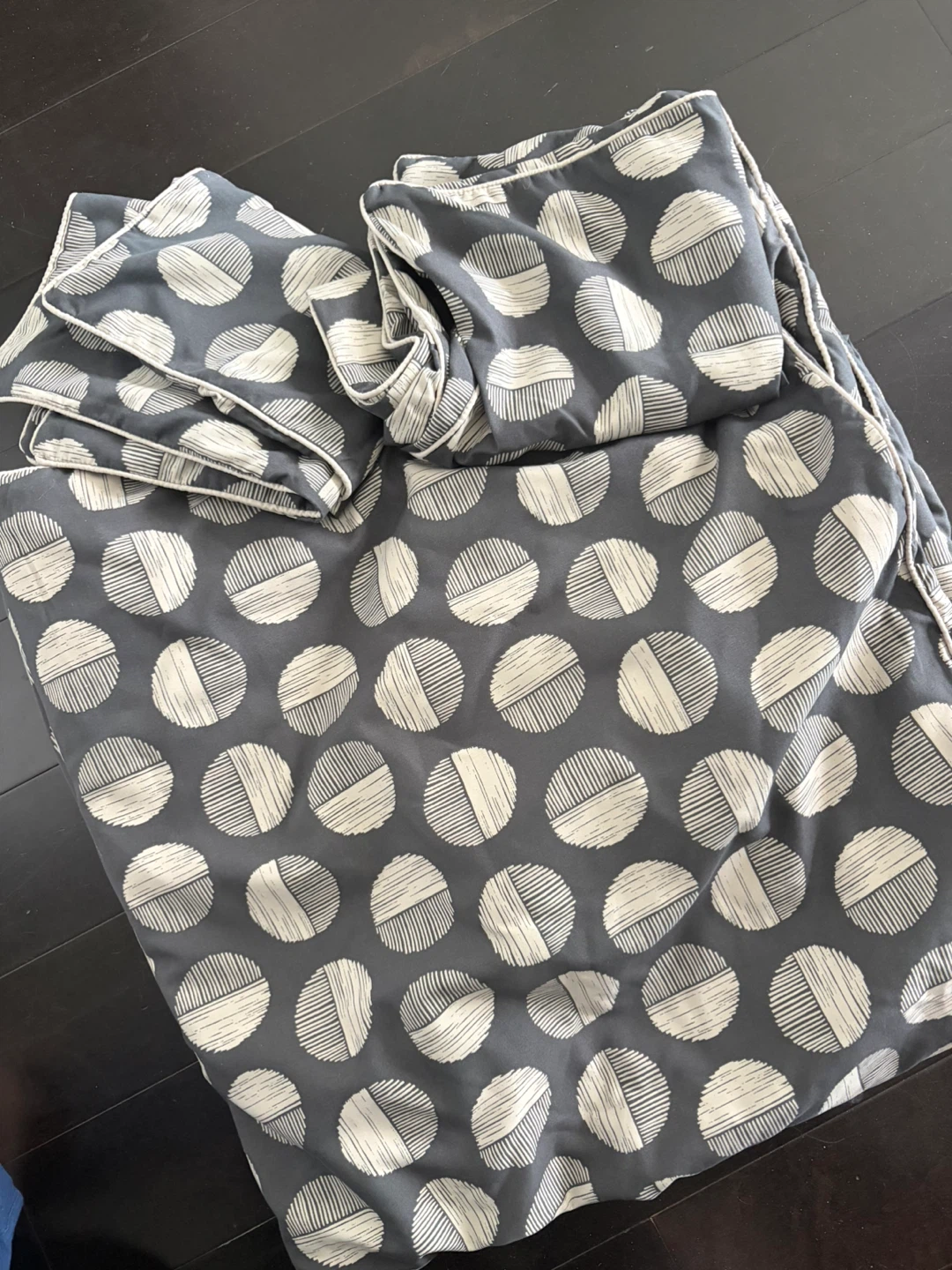 Simons Grey Circle Pattern Duvet Cover Set