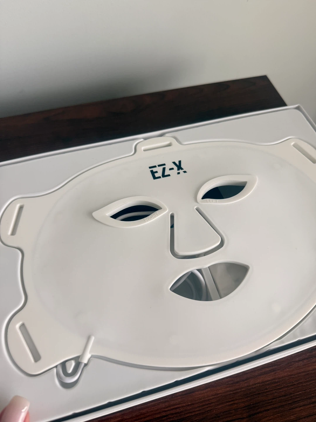 EZ-X Pro LED Beauty Face Mask - photo 2