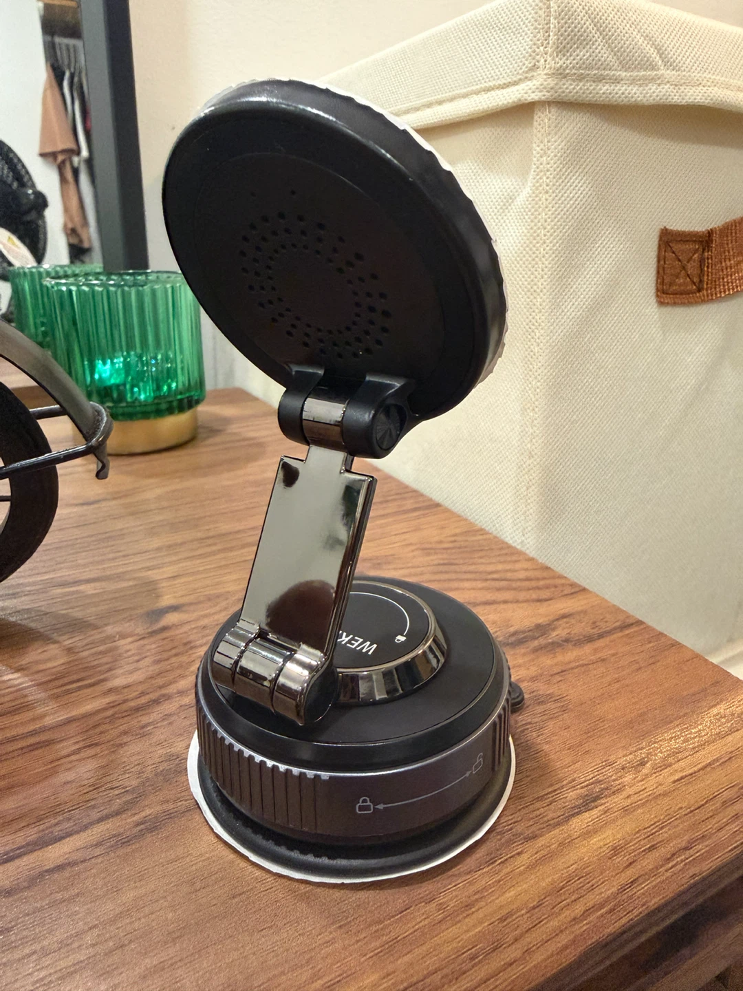 WEKEFON Vacuum Suction Wireless Car Phone Holder - photo 2