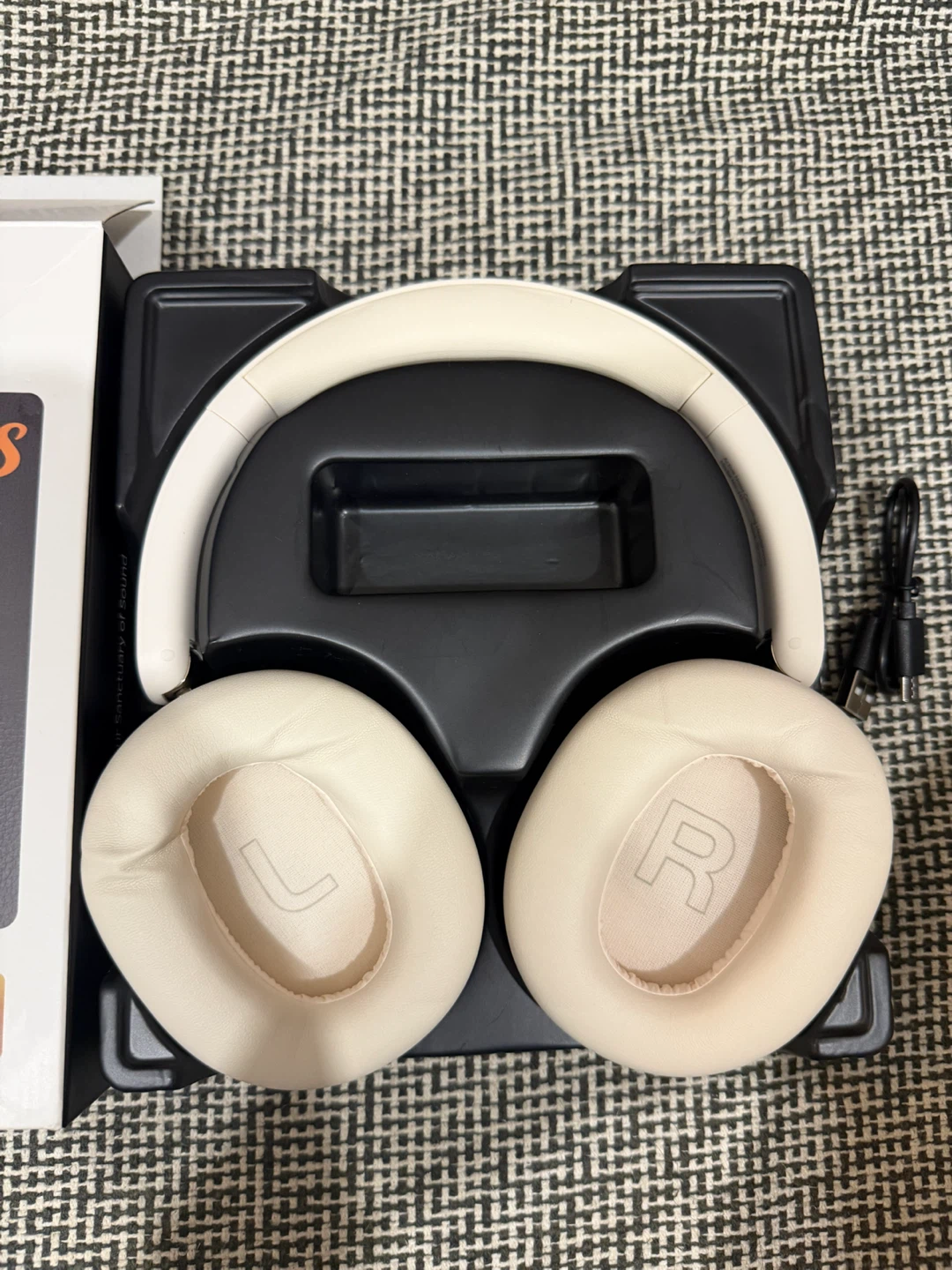 H2 Active Noise Cancelling Headphones White - photo 2