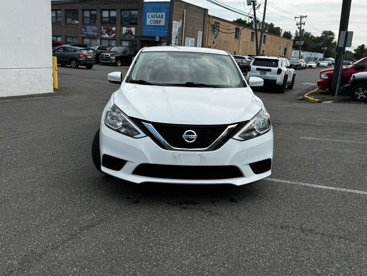 2016 Nissan Sentra sedan - photo 4