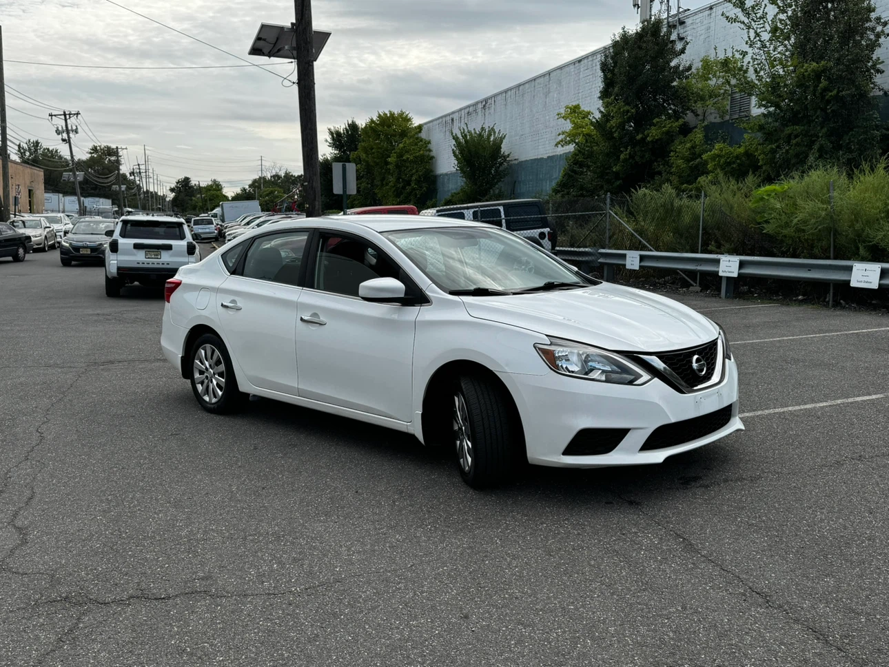 2016 Nissan Sentra sedan - photo 5
