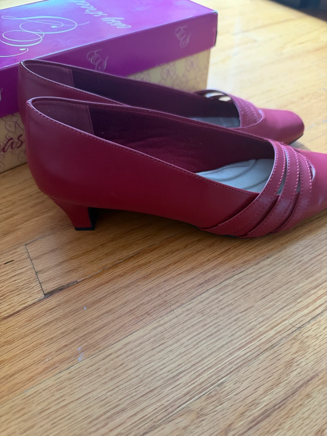 Easy Street Red Kitten Heels - photo 2