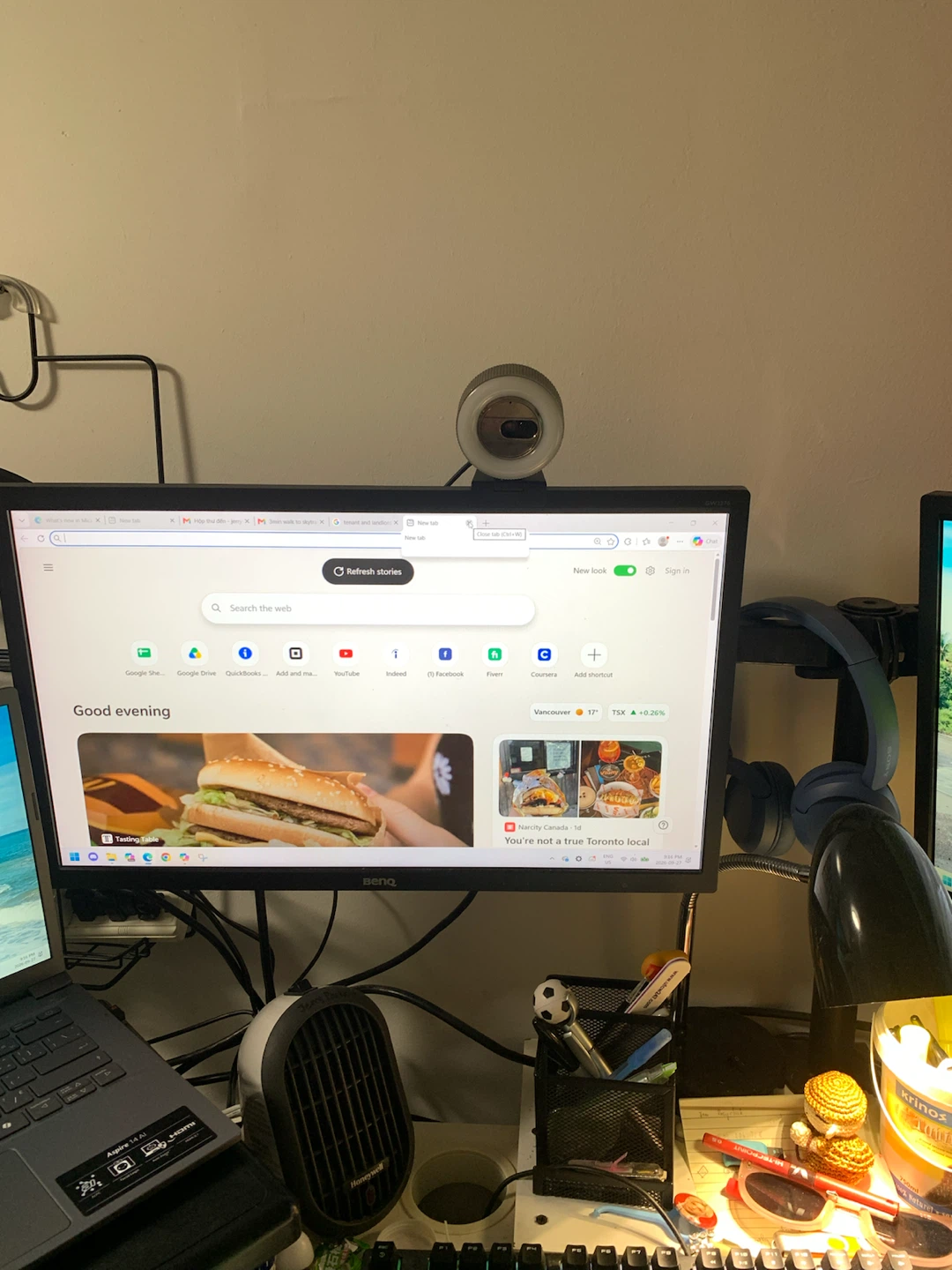 Two BenQ Monitors with stand - photo 2
