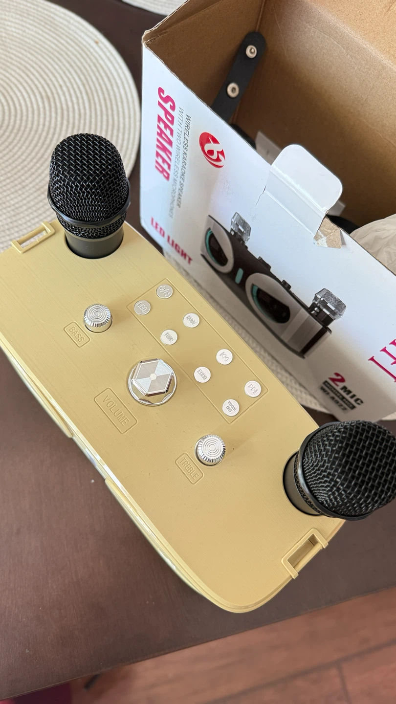 Wireless Karaoke Speaker with Two Microphones - photo 4