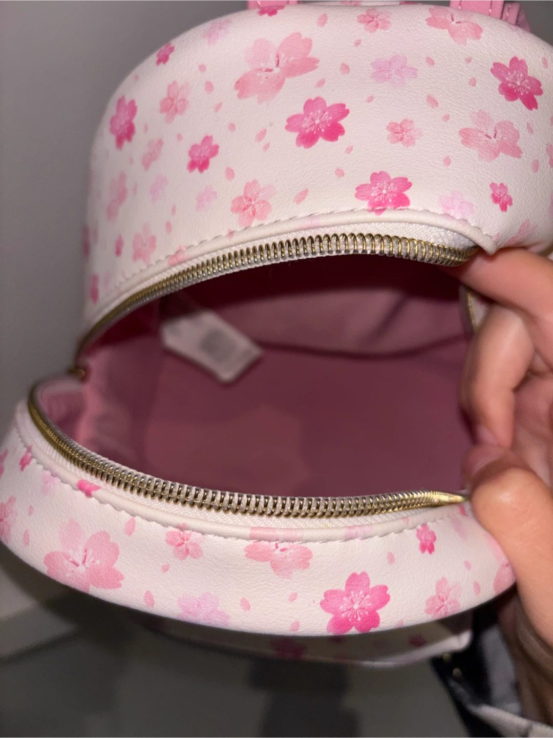 Disney Loungefly Winnie the Pooh Cherry Blossom Backpack - photo 4