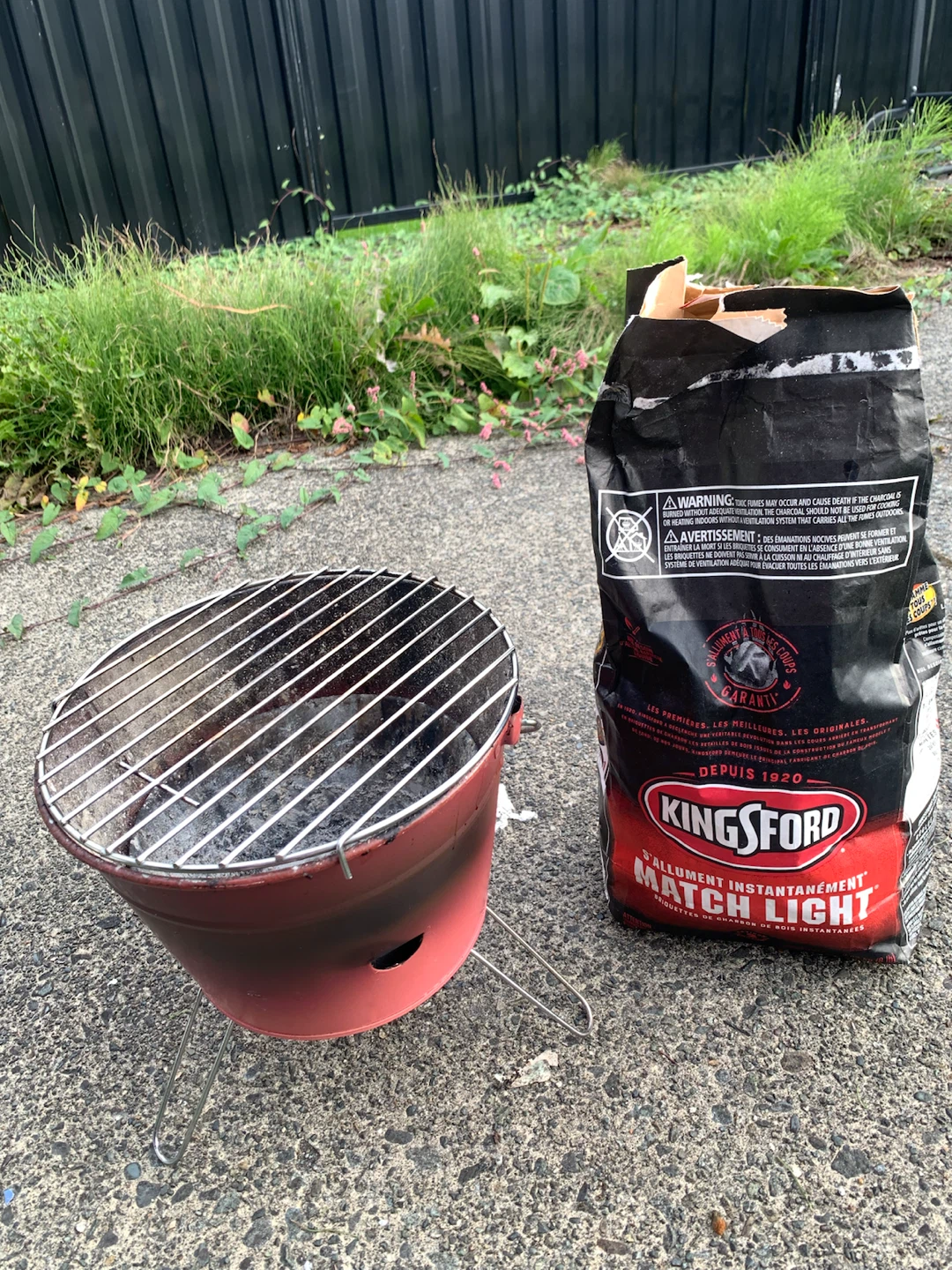 Portable charcoal bbq and charcoal