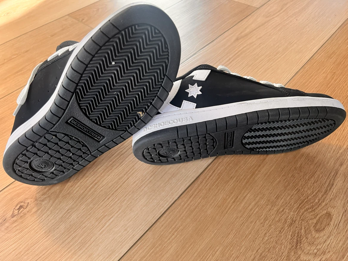 DC Shoes Kids Court Graffik Black and White - photo 5