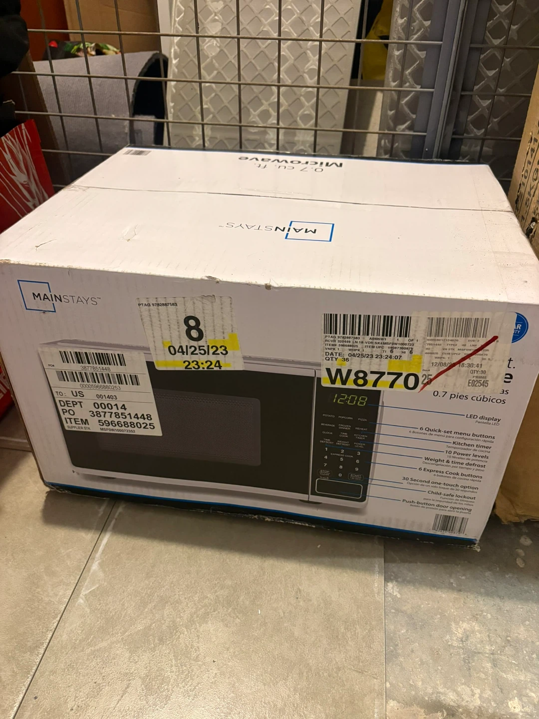 Mainstays 0.7 Cu. Ft. Microwave Oven - photo 2