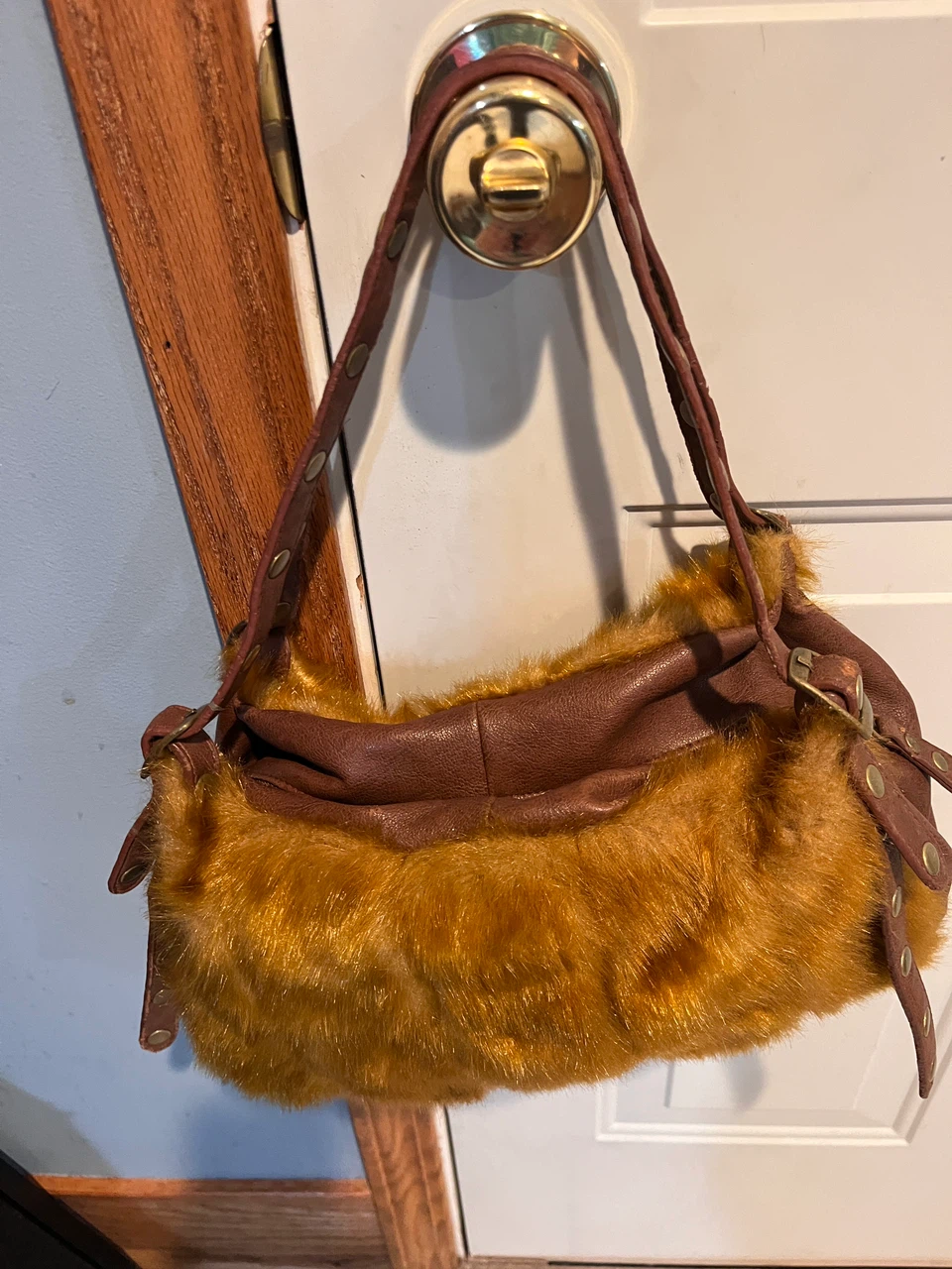 Y2K-Metro Faux Fur Handbag - photo 3