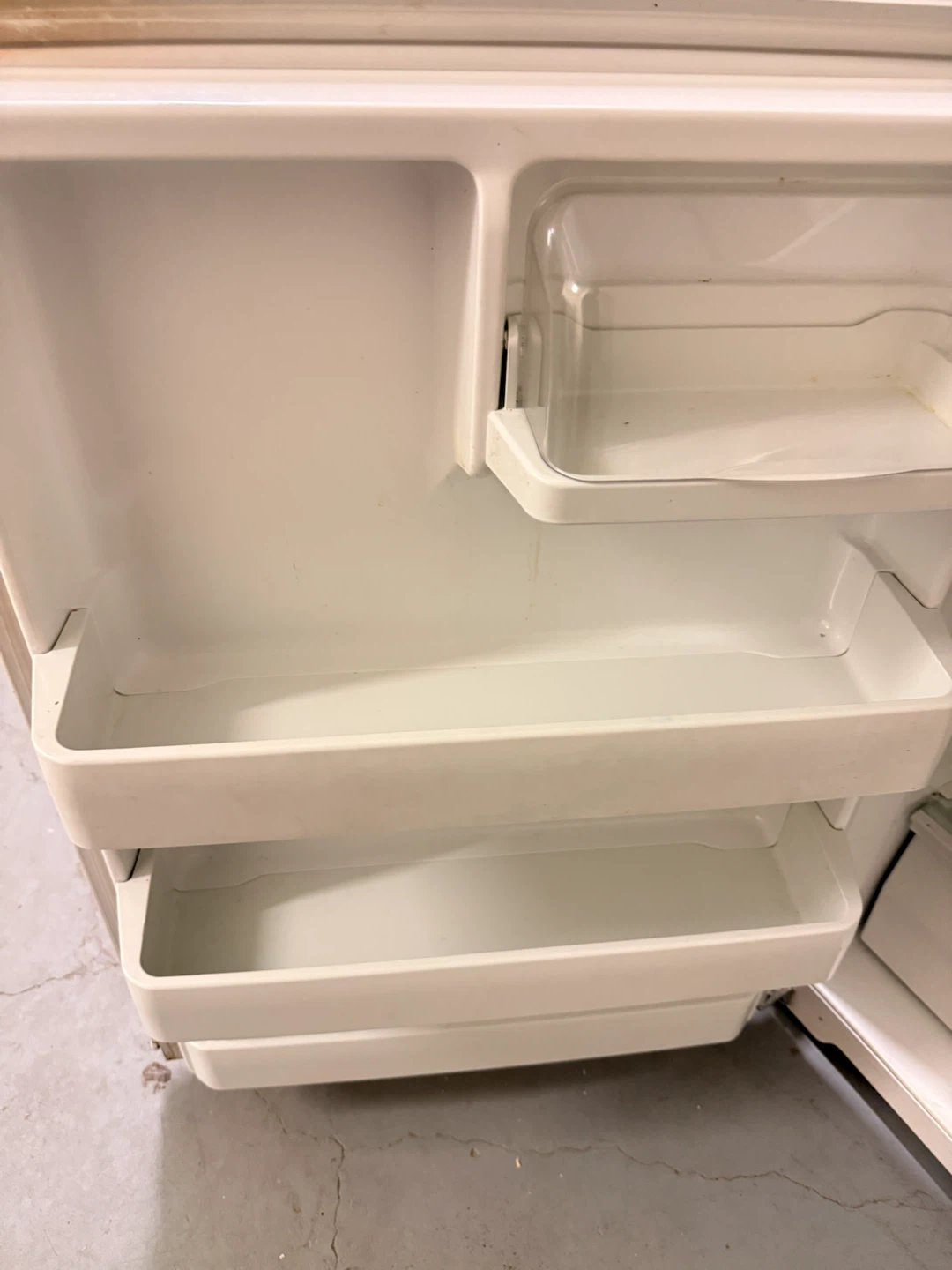 Maytag White Top-Mount Refrigerator - photo 5