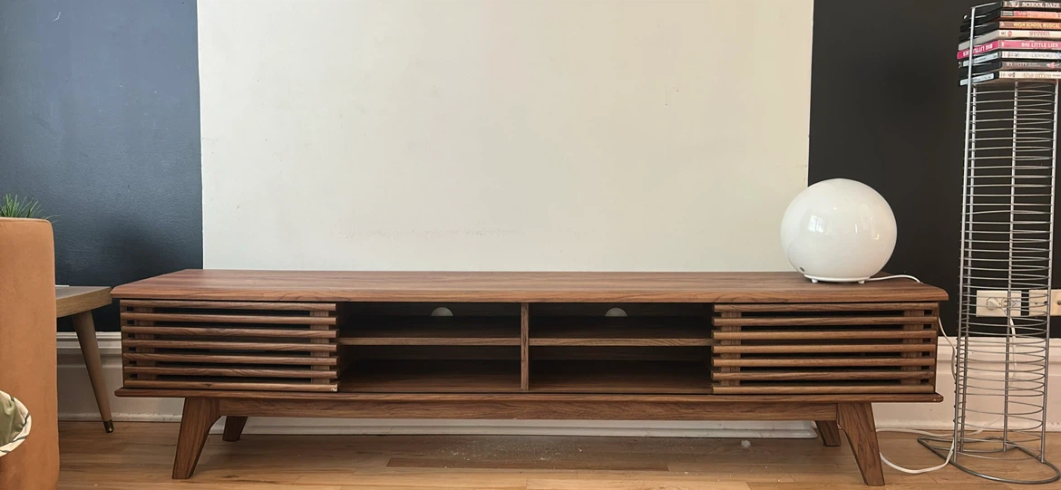 Carson Carrington Espoo 70-inch TV Stand