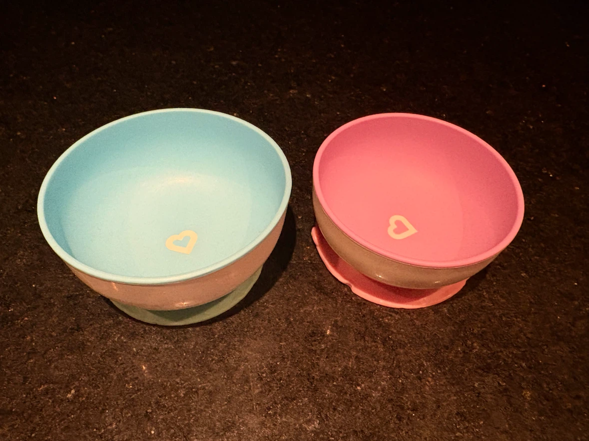Munchkin Stay-Put Suction Bowls