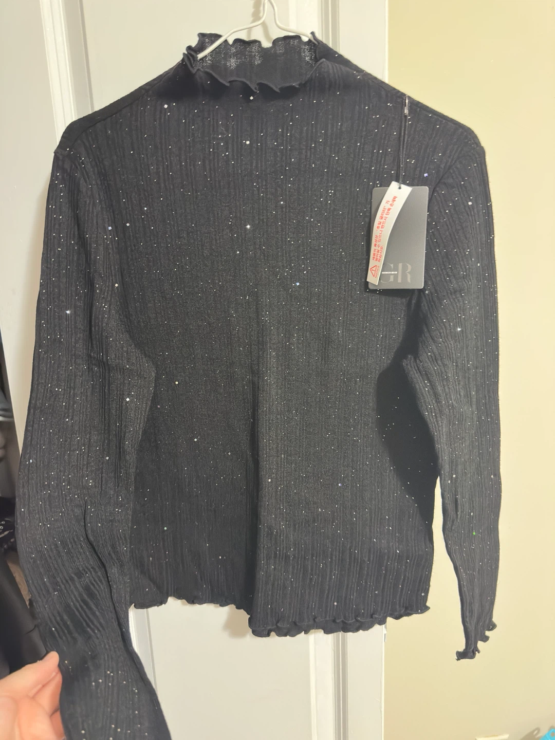 Black Long-Sleeve Ribbed Glitter Top from Korea - photo 2