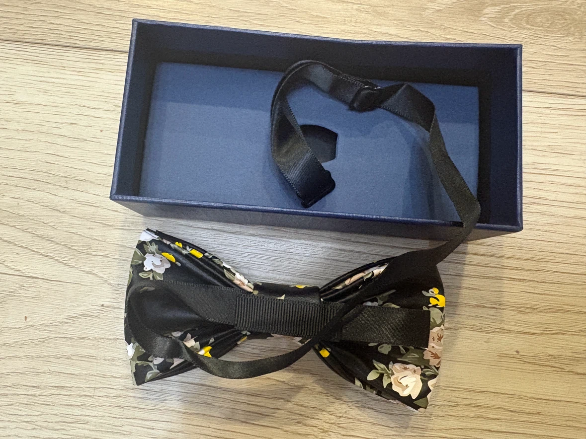 Floral Print Bow Tie - photo 2