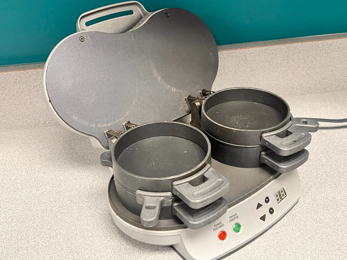 Hamilton Beach Dual Breakfast Sandwich Maker - photo 2