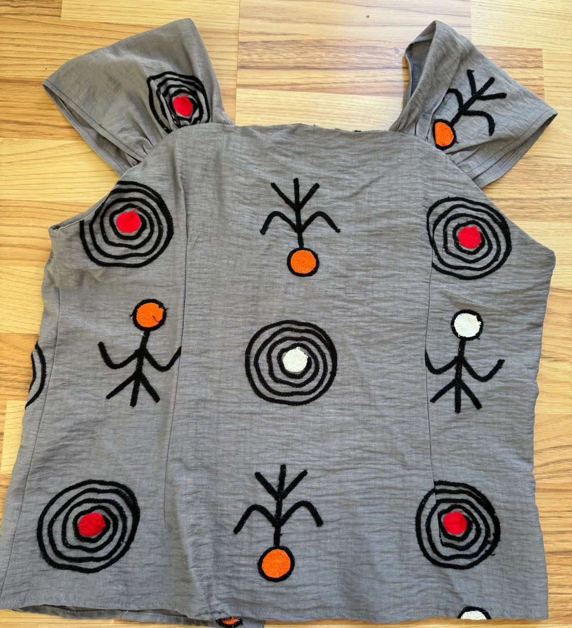 Nizel Grey Embroidered Sleeveless Top - photo 2