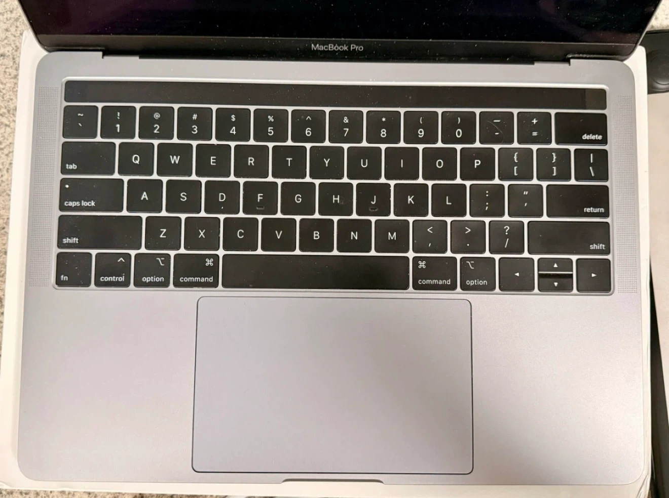 Apple MacBook Pro 13”, 2019, i5, 128GB - photo 4