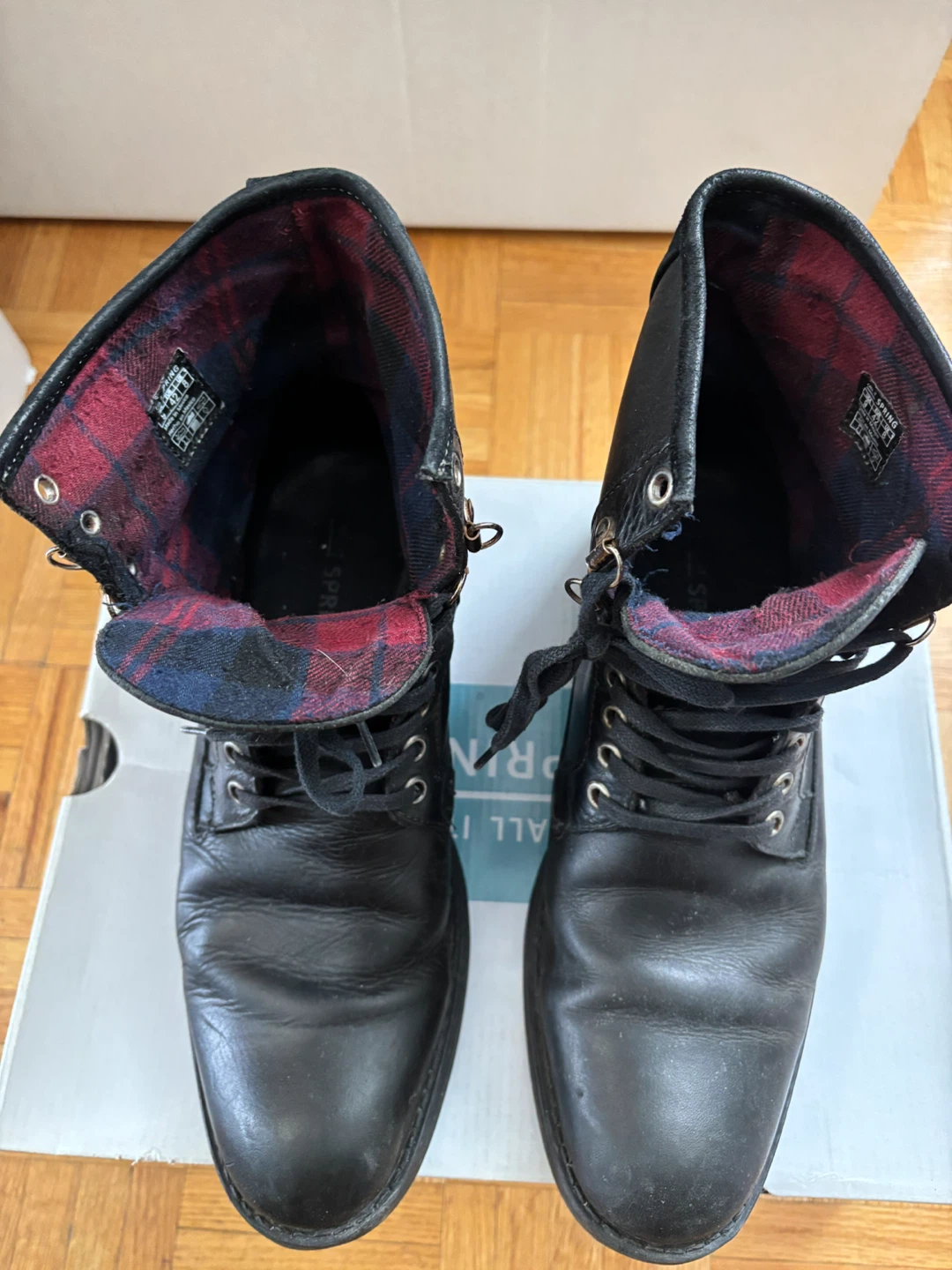 Call It Spring Black Boots Size 9 - photo 2