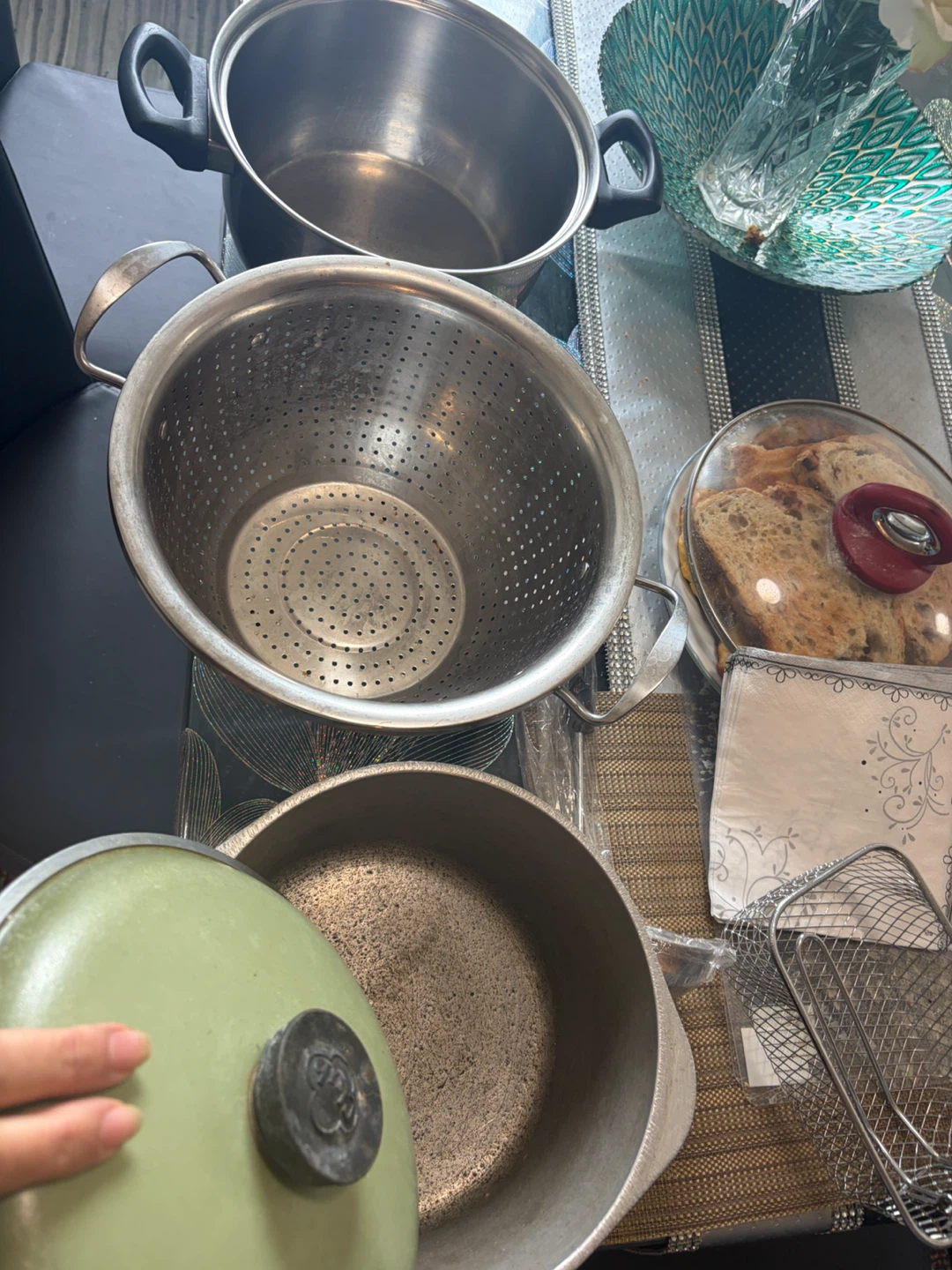 Kitchenware and Cookware Assortment - photo 4