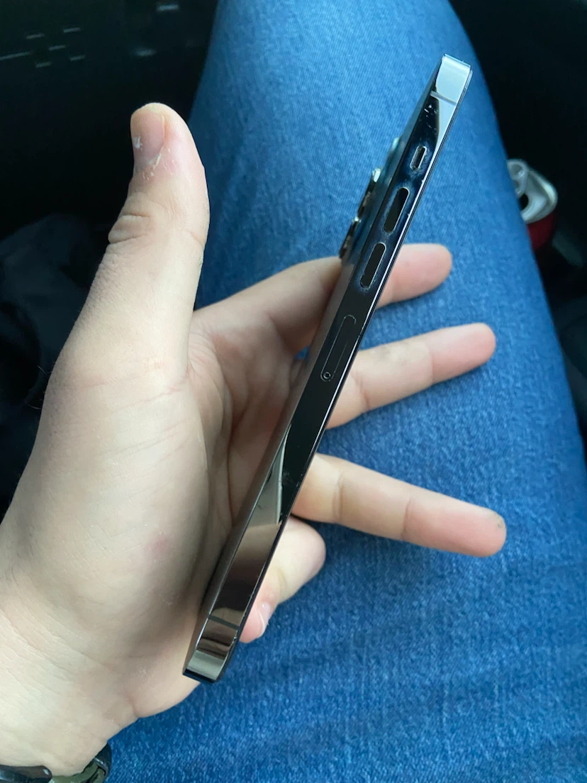 Apple iPhone 13 Pro - photo 2
