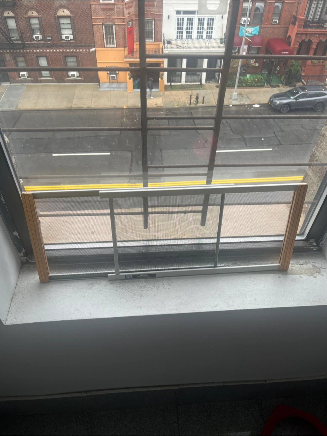 Adjustable Window Screen