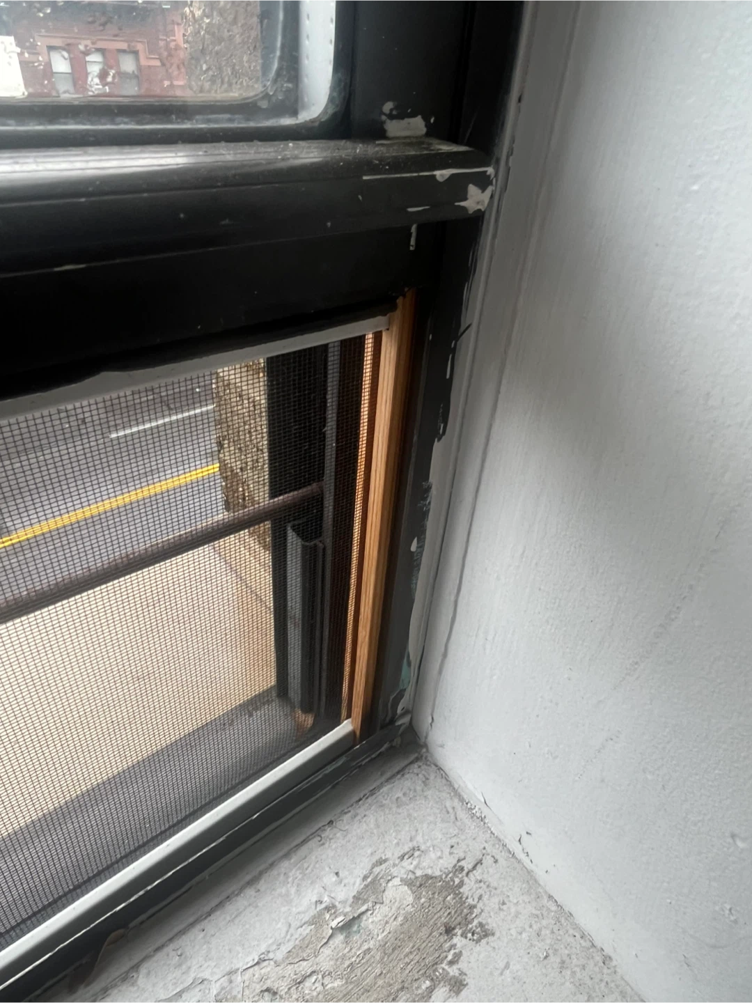 Adjustable Window Screen - photo 5