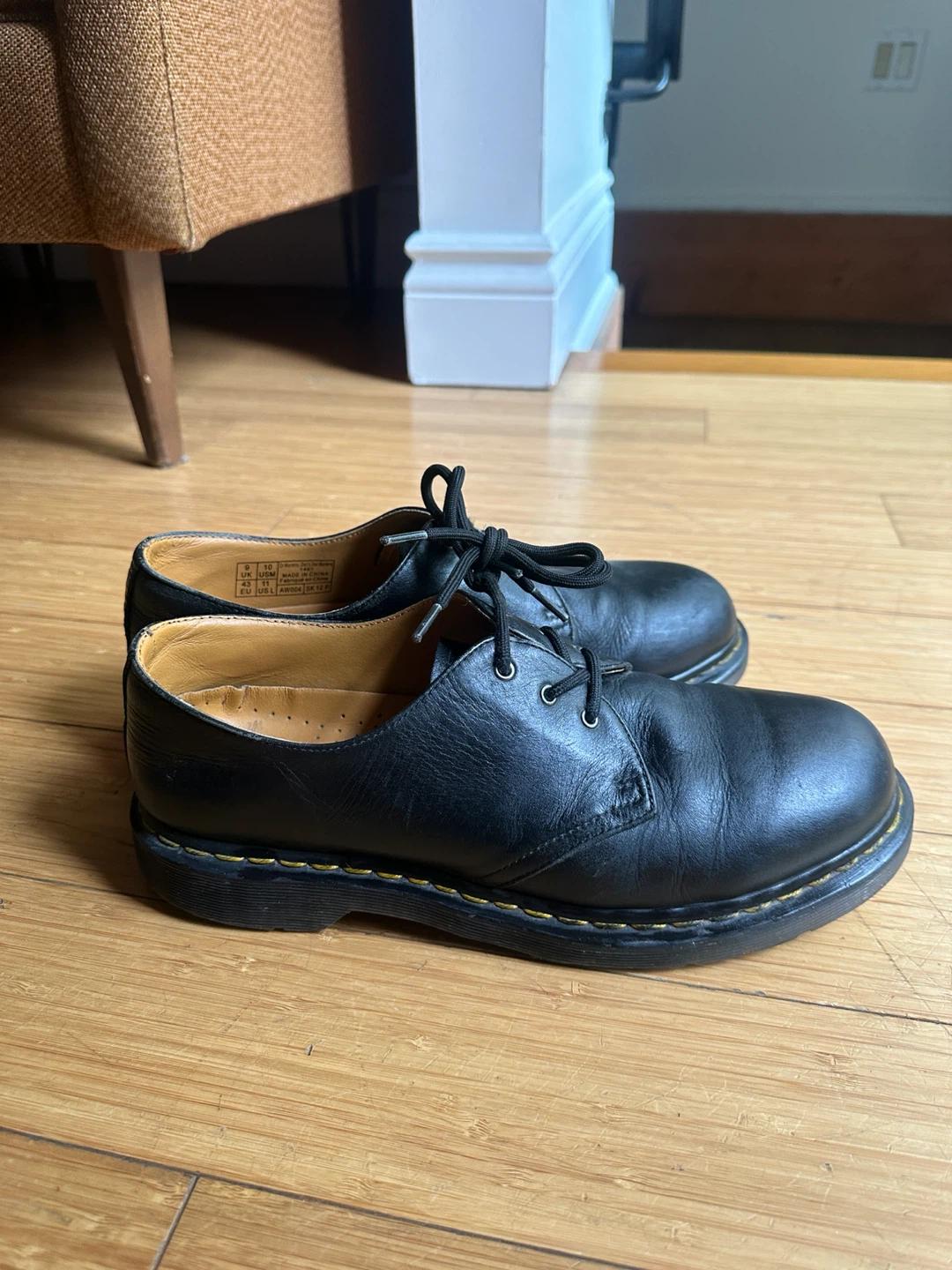 MEN SIZE 10 DR MARTEN BROGUE OXFORD 1461 BLACK LEATHER SHOES