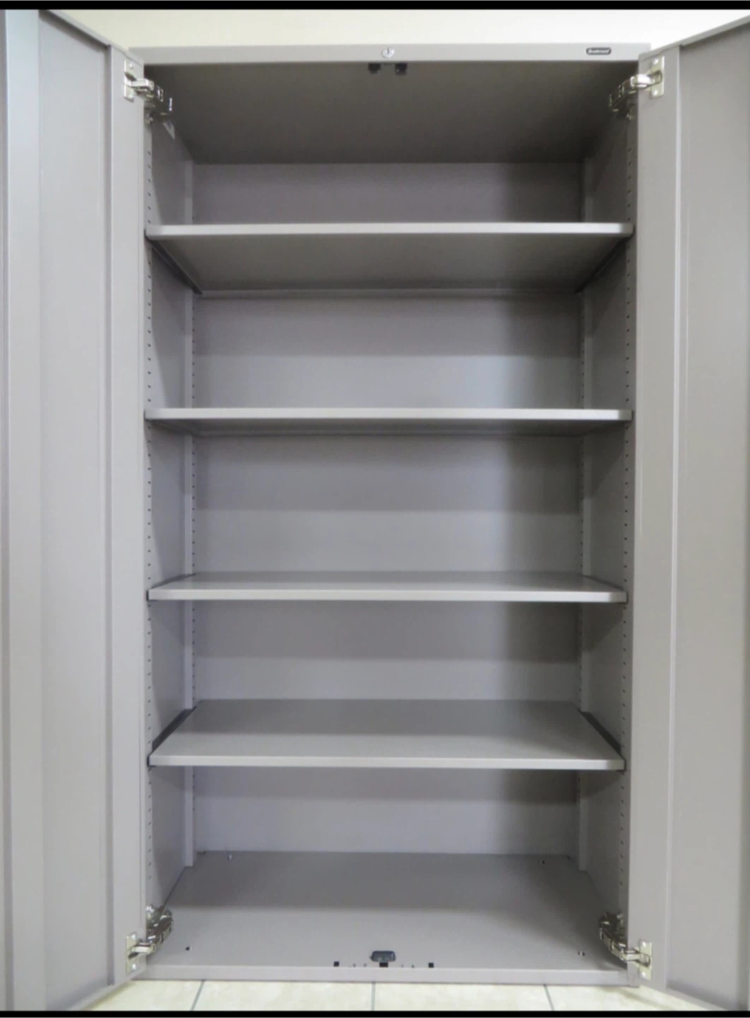 Metal Storage Cabinet, Lock and Key - photo 3