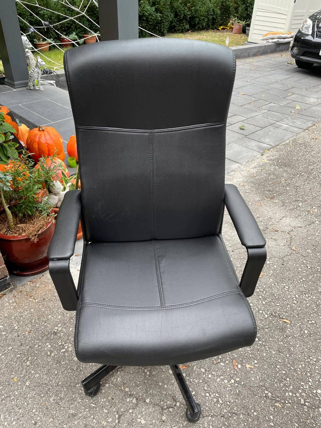 Black Office Chair - photo 4