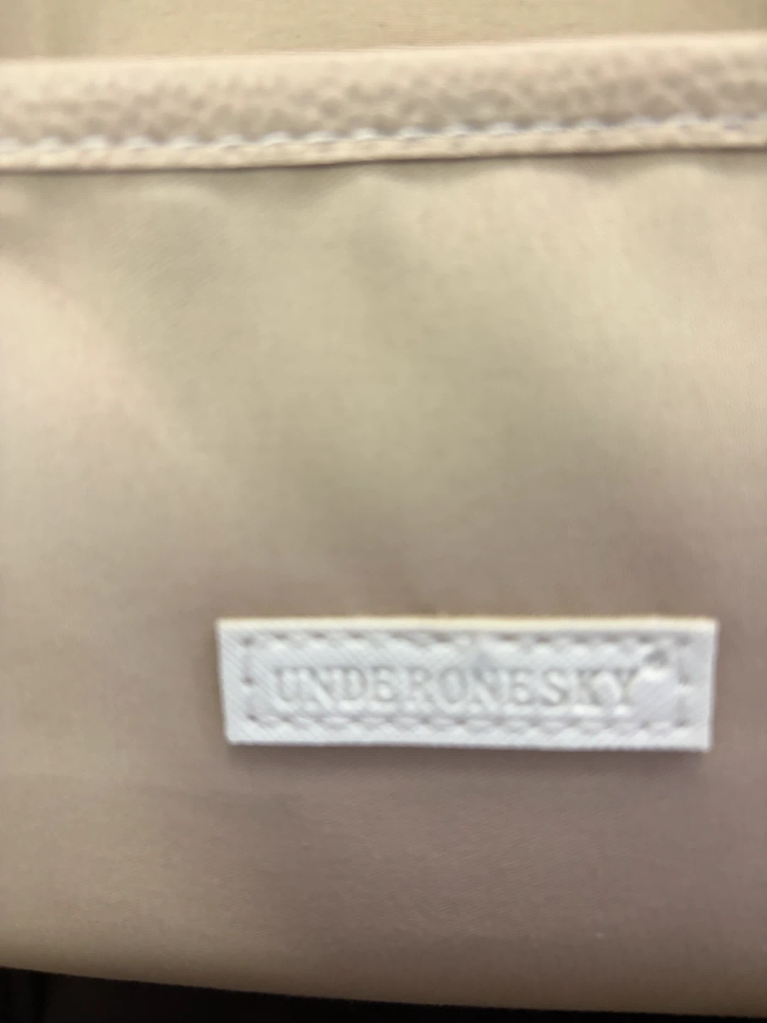 UNDERONESKY Beige Quilted Backpack
