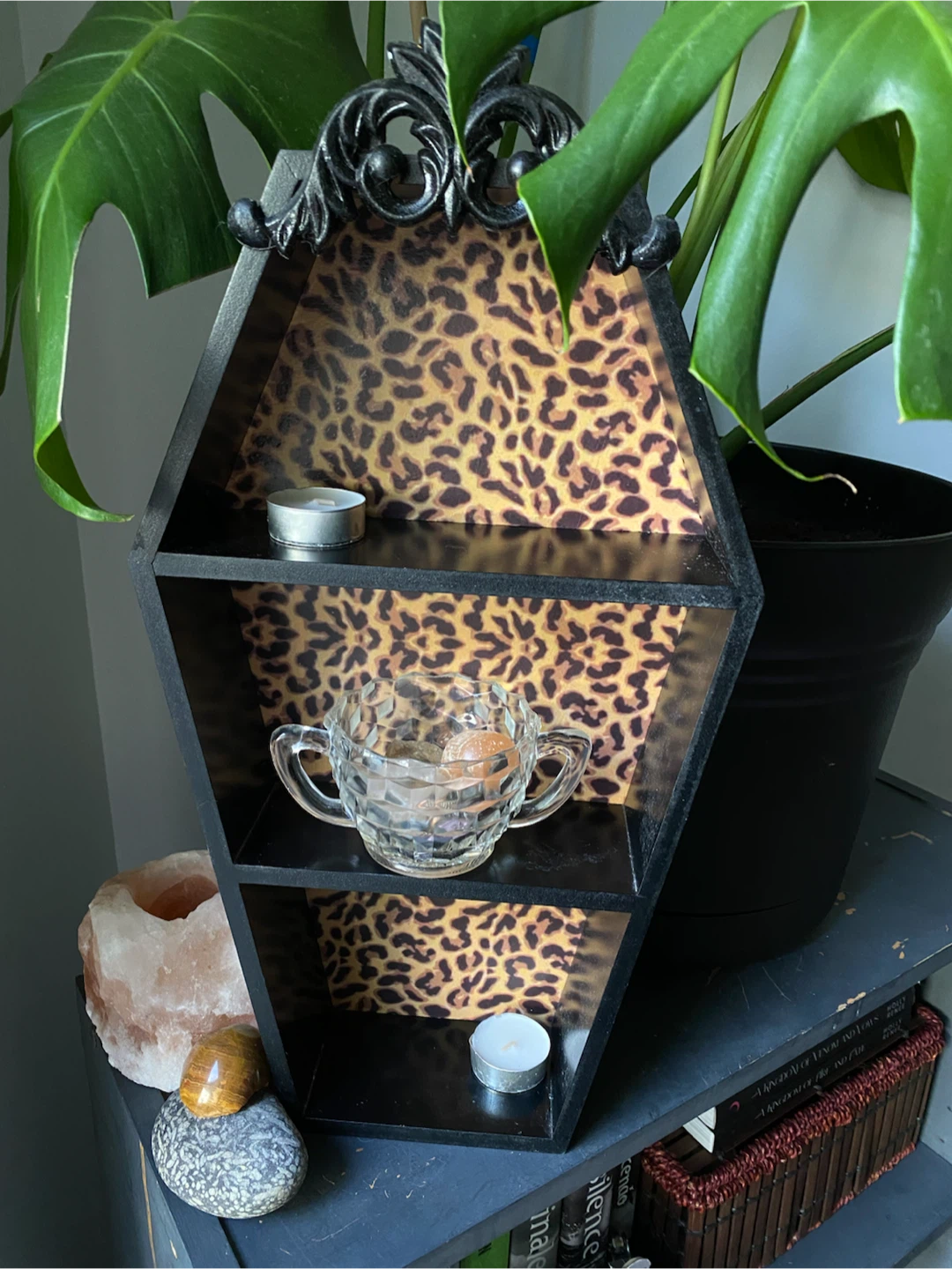 Coffin shelf with leopard print