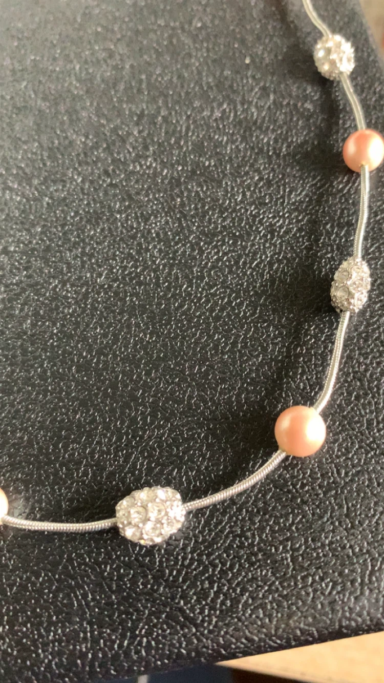 Silver-tone necklace with pink pearls and rhinestone beads - photo 2