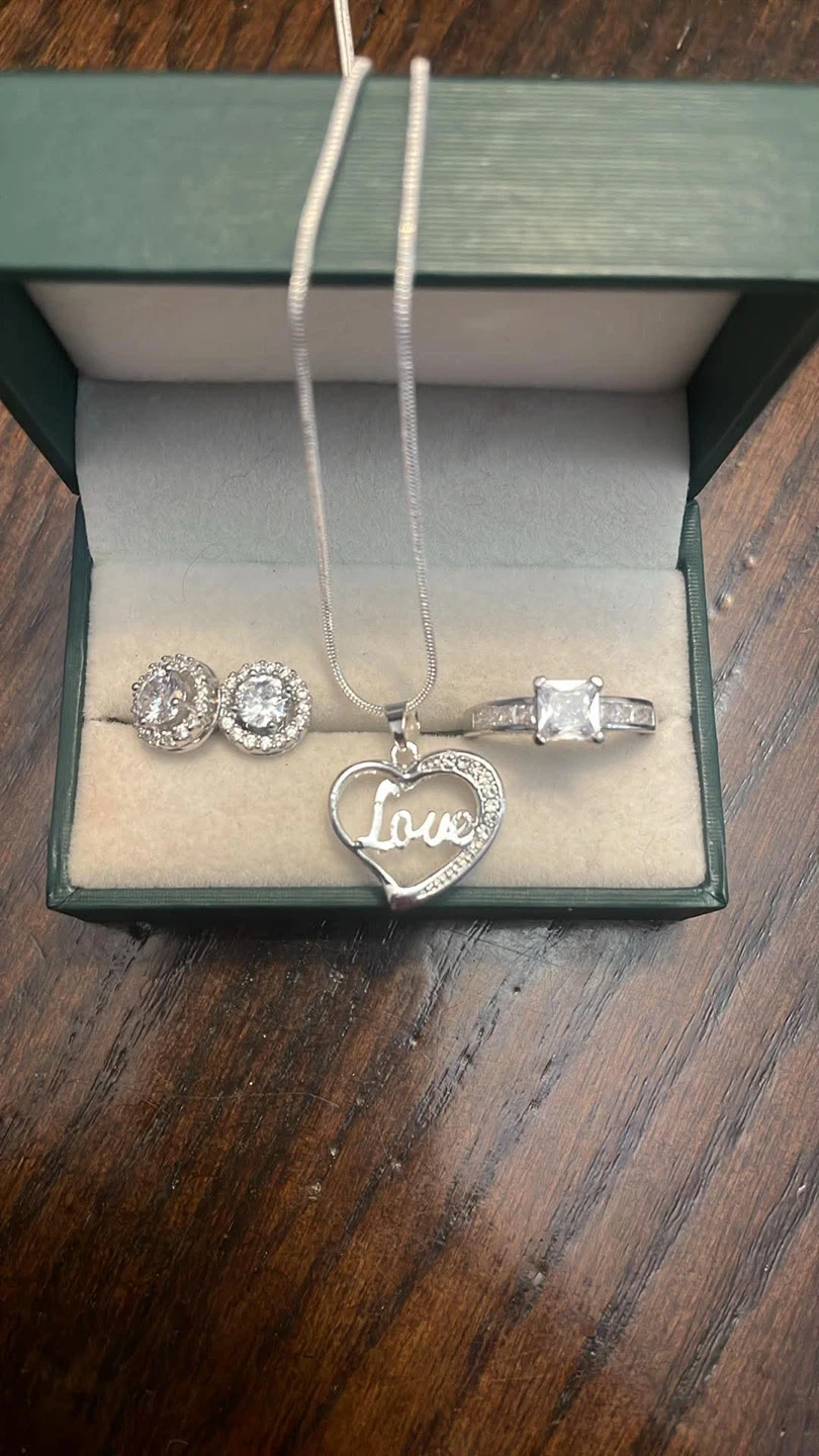 Three-Piece Silver Tone Jewellery Set