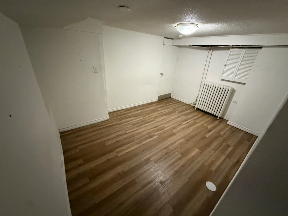 1 bedroom 1 bathroom basement apartment for rent