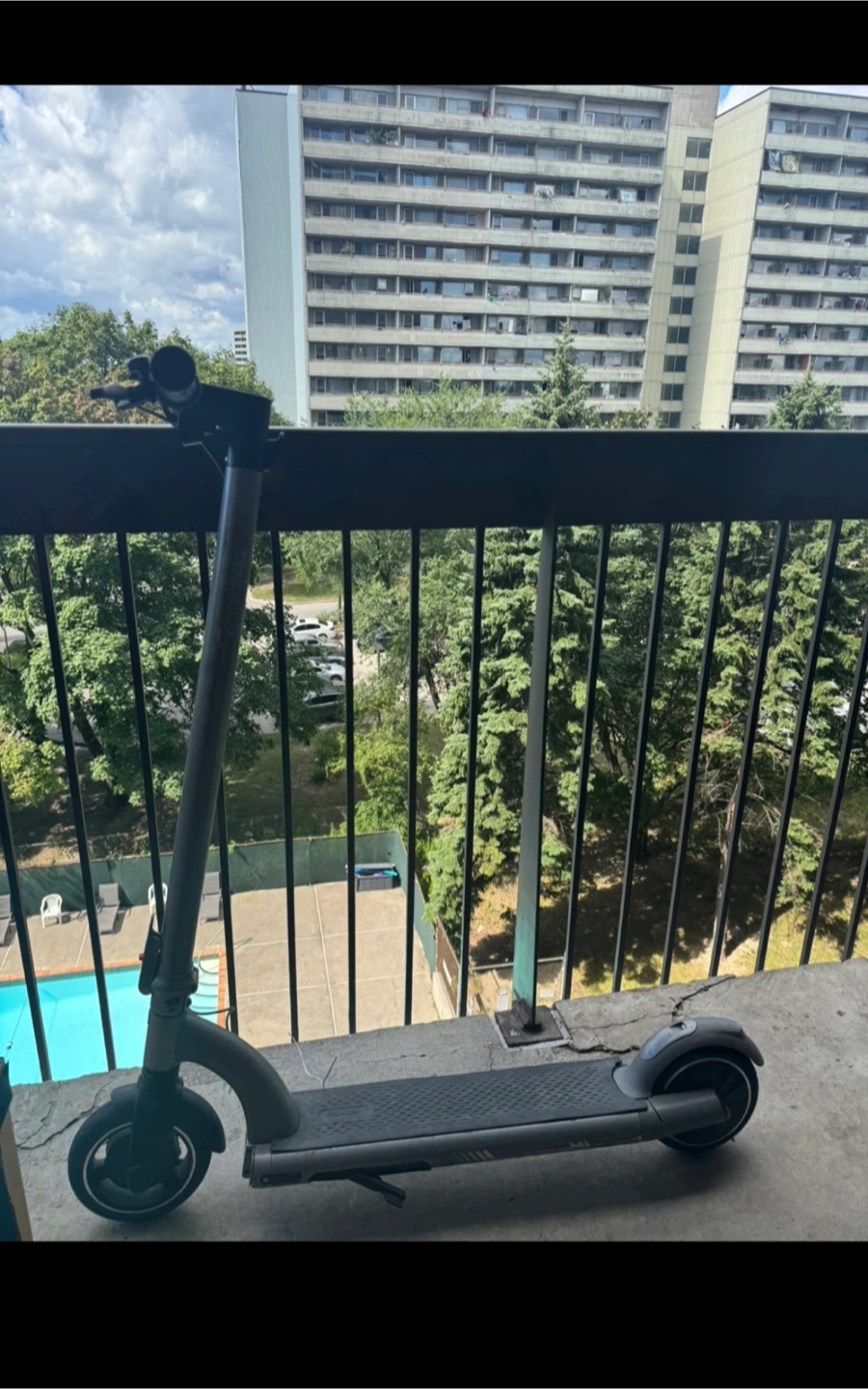 5th Wheel Electric Scooter