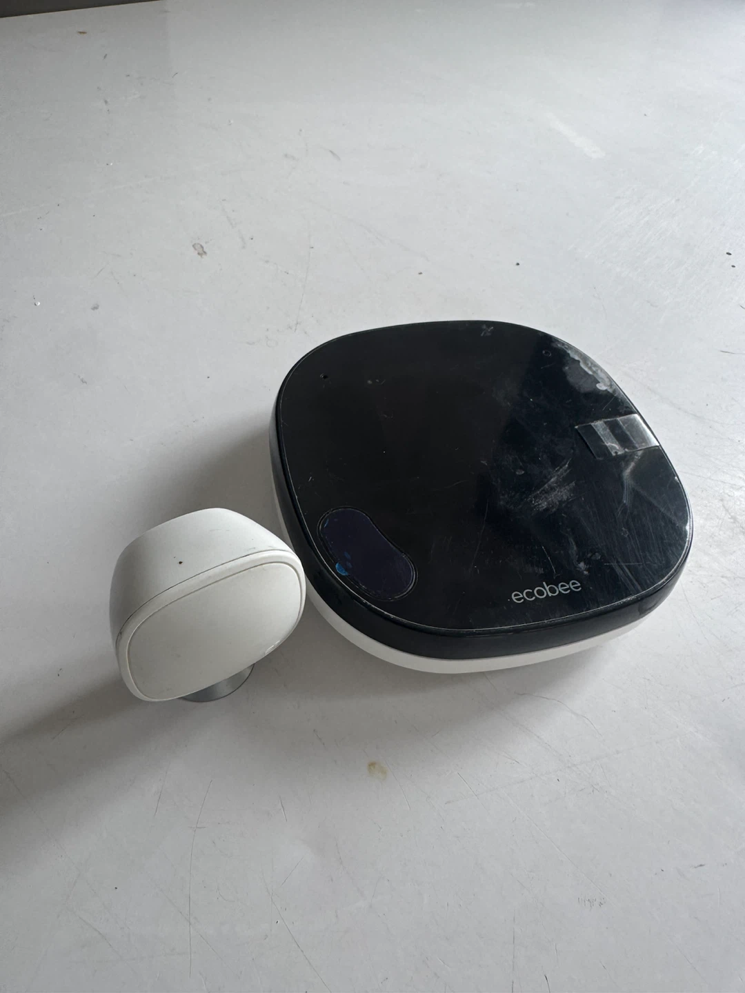 Ecobee Smart Thermostat with Room Sensor