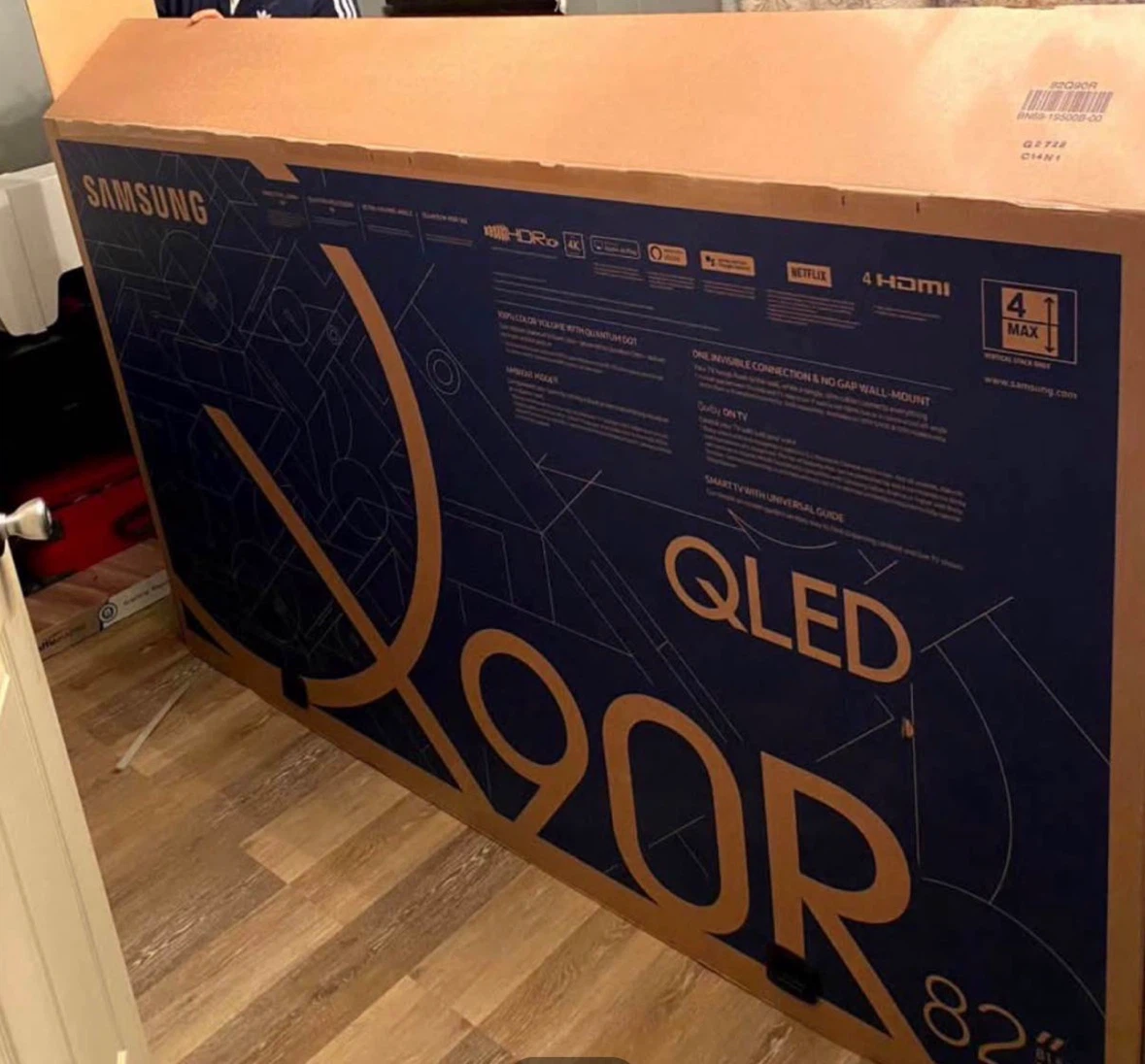 Samsung 82 inch Q90R QLED 4K Smart TV