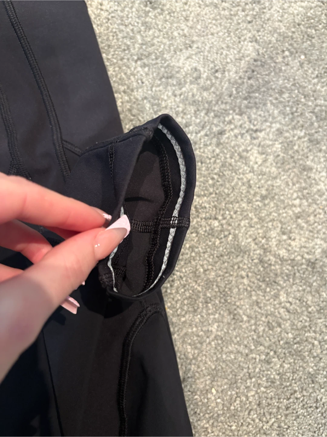 Lululemon Black Leggings Size 4 - photo 4