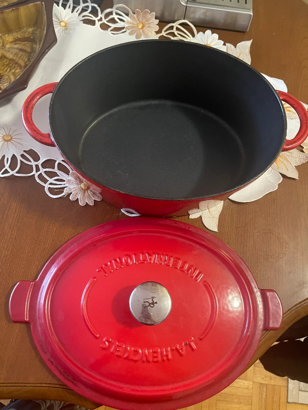 J.A. Henckels International Enamelled Cast Iron Dutch Oven